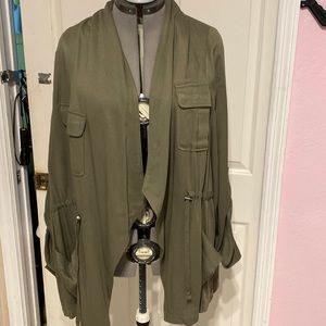 T womens Torrid solid green roll tab sleeve plus size outerwear. Plus size 4